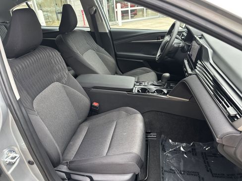 Certified 2025 Toyota Camry LE FWD image 27