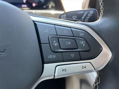 Used 2026 Volkswagen Atlas SE w/ Black Wheel Package FWD image 23