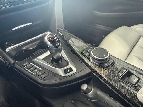 Used 2015 BMW M4 Convertible RWD image 14