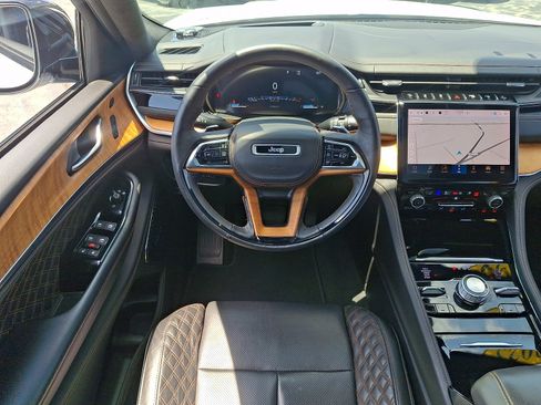 Certified 2023 Jeep Grand Cherokee L Summit AWD/4WD image 12