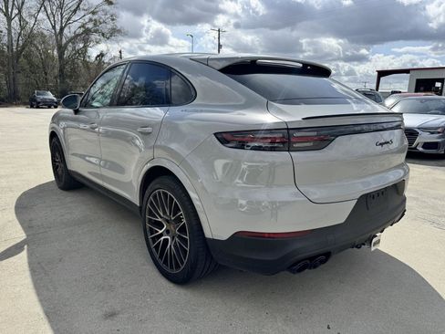 Used 2022 Porsche Cayenne S Platinum image 20