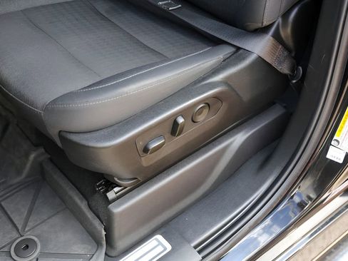 Certified 2025 Chevrolet Silverado 1500 LT w/ Texas Edition Plus image 11