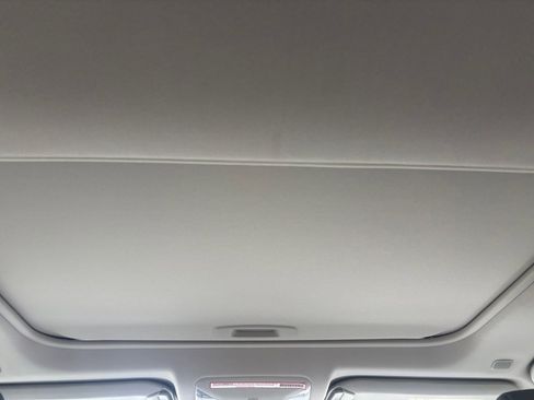 Used 2023 Toyota RAV4 XLE w/ Convenience Package FWD image 7