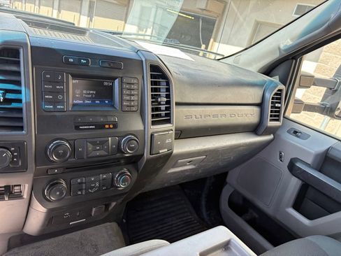 Used 2017 Ford F350 XL w/ Power Equipment Group AWD/4WD image 23