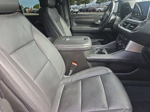 Used 2022 Chevrolet Tahoe LT w/ LT Signature Package AWD/4WD image 13