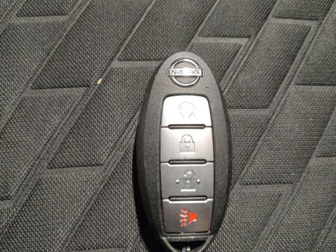 Used 2021 Nissan Kicks SV image 32