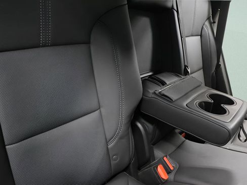 Used 2022 Chevrolet Blazer LT w/ Midnight/Sport Edition image 27