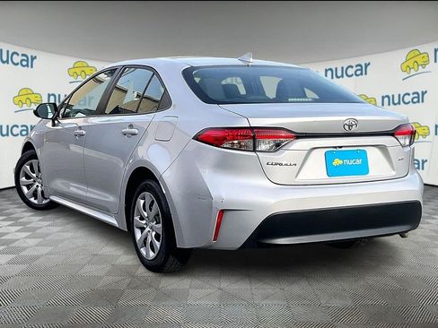 Used 2024 Toyota Corolla LE FWD image 4