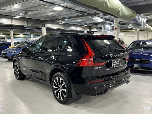 Certified 2023 Volvo XC60 B5 Plus image 4