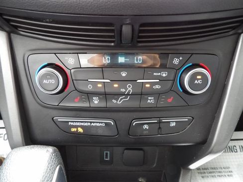 Used 2019 Ford Escape SE AWD/4WD image 29