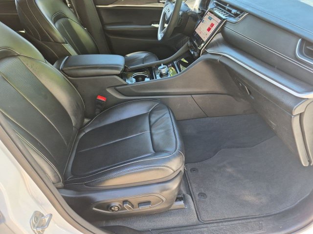 Used 2023 Jeep Grand Cherokee L Limited w/ Luxury Tech Group II AWD/4WD image 26