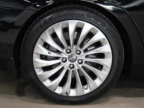 Used 2017 Genesis G90 5.0 Ultimate RWD image 42