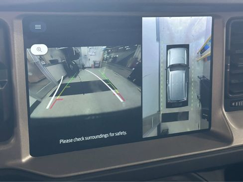 Used 2025 Ford Bronco Outer Banks image 27