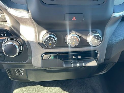 Used 2021 RAM 1500 Big Horn image 19