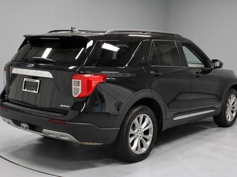 Certified 2023 Ford Explorer XLT w/ Equipment Group 202A AWD/4WD image 13