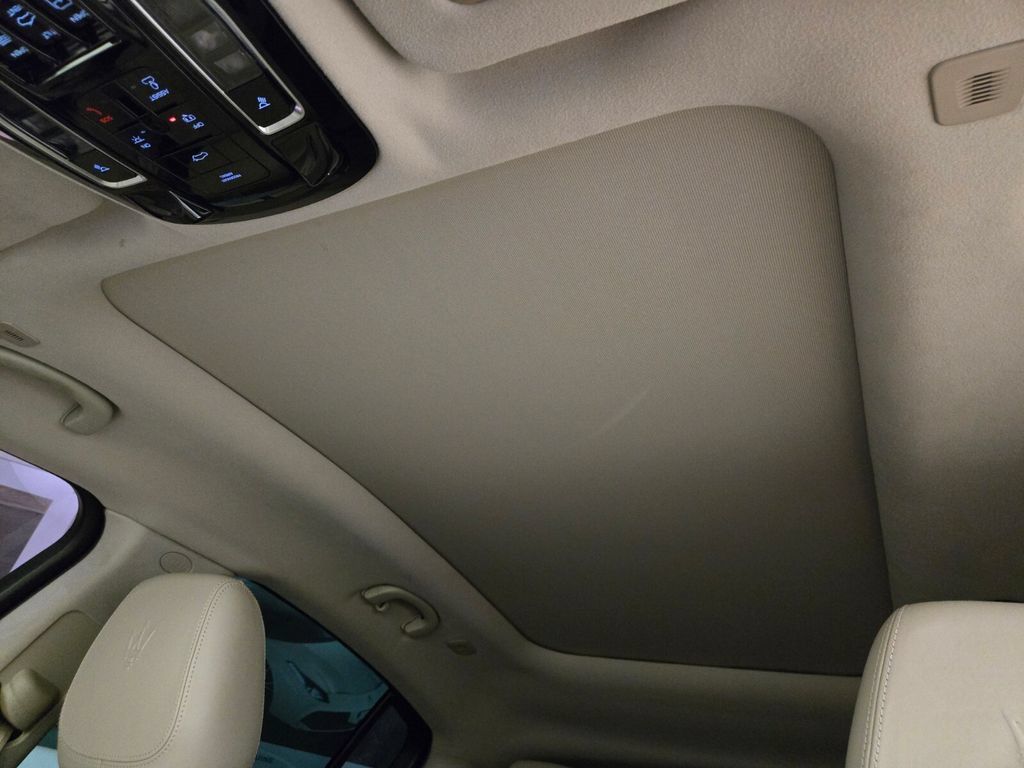 Certified 2023 Maserati Grecale GT AWD/4WD image 17