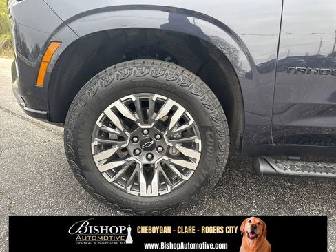 Used 2025 Chevrolet Tahoe Z71 AWD/4WD image 18