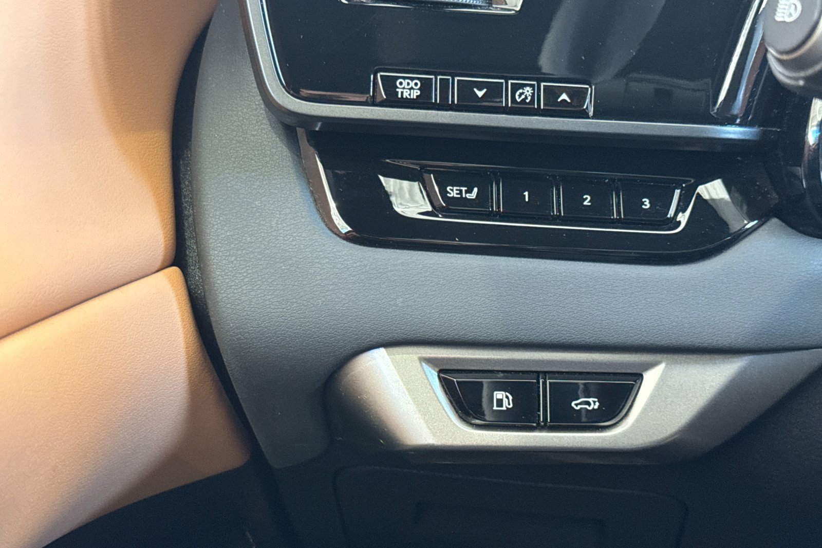 Certified 2024 Lexus RX 350 Premium w/ Convenience Package FWD image 36