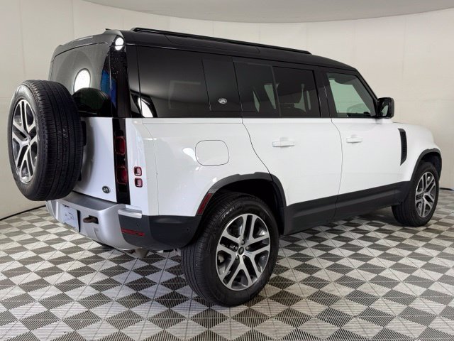 Used 2023 Land Rover Defender 110 S AWD/4WD image 7