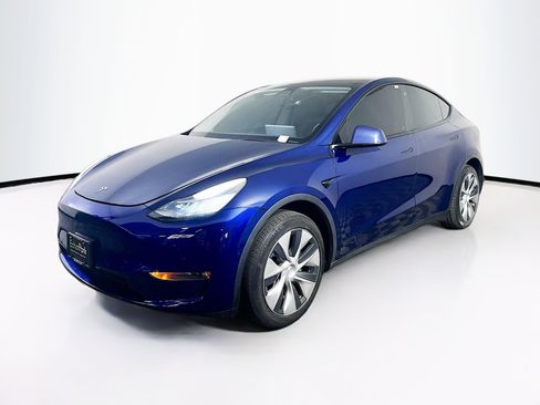 Used 2021 Tesla Model Y 2WD image 3