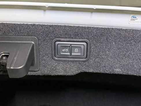 Used 2019 Audi A8 L 3.0T w/ Executive Package image 47