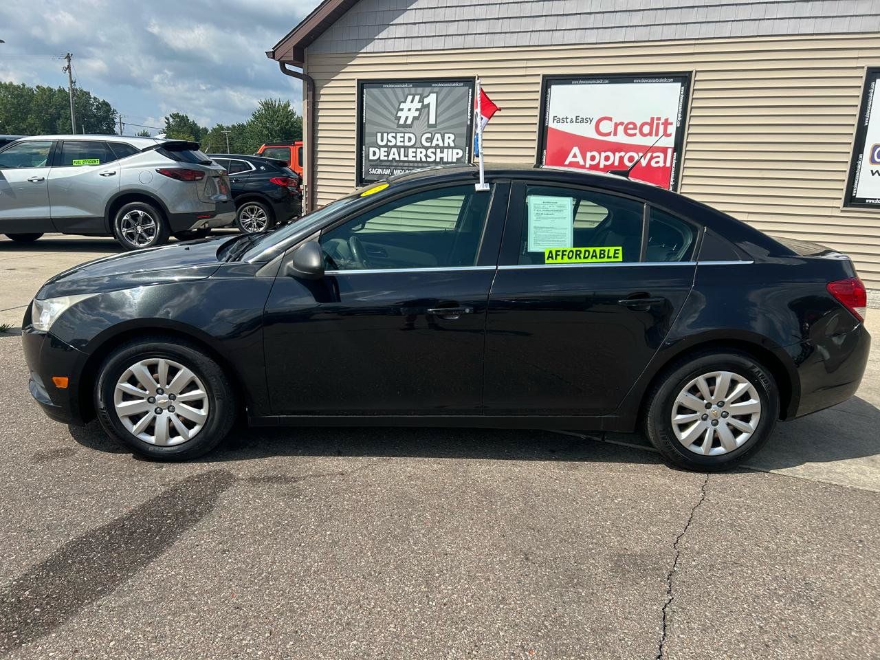Used 2011 Chevrolet Cruze LS w/ Connectivity Package FWD image 8