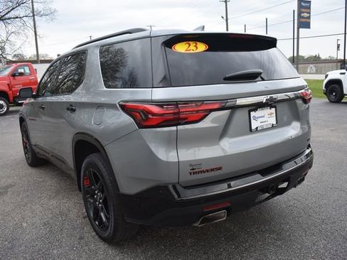 Used 2023 Chevrolet Traverse Premier w/ Redline Edition AWD/4WD image 5