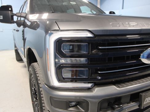 New 2026 Ford F250 Platinum AWD/4WD image 33