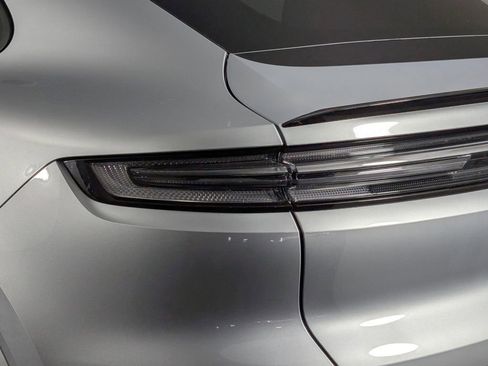 New 2026 Porsche Cayenne S image 16