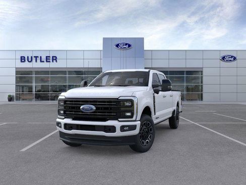 New 2026 Ford F250 Platinum w/ FX4 Off-Road Package AWD/4WD image 6