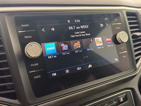 Used 2021 Volkswagen Atlas SE w/ Panoramic Sunroof Package FWD image 22