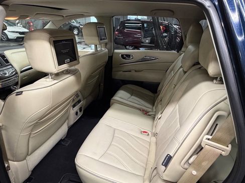 Used 2019 INFINITI QX60 Luxe w/ Essential Package image 26