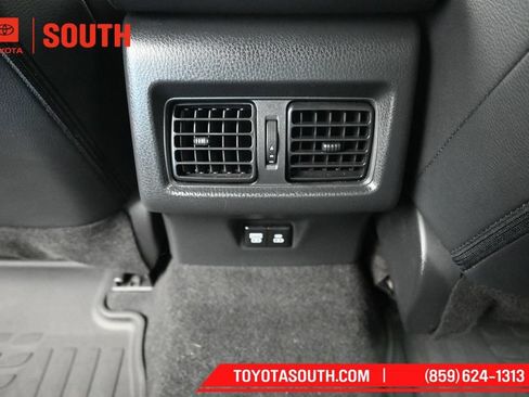 Used 2026 Toyota Camry SE FWD image 25