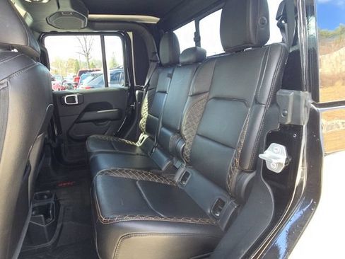 Certified 2021 Jeep Gladiator Overland AWD/4WD image 27
