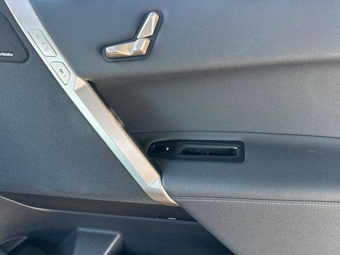 Used 2026 BMW iX xDrive45 image 22