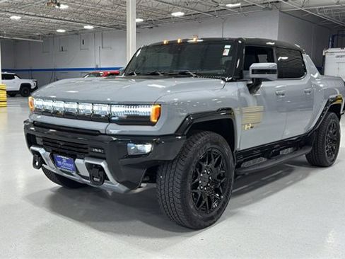 Used 2025 GMC Hummer EV 2X image 18