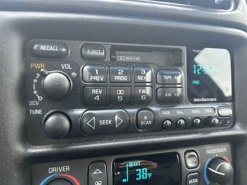 Used 2001 Chevrolet Corvette Convertible w/ Preferred Equipment Group2 image 13