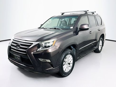 Used 2016 Lexus GX 460 w/ Premium Package AWD/4WD image 3