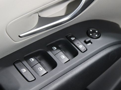 Used 2023 Hyundai Tucson Blue image 4