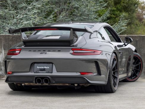 Certified 2018 Porsche 911 GT3 RWD image 11