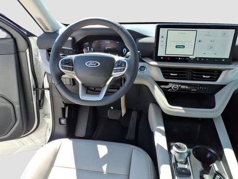 New 2026 Ford Explorer Active w/ Active Comfort Package AWD/4WD image 11