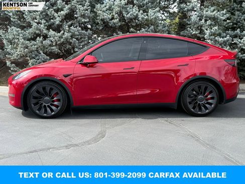 Used 2023 Tesla Model Y Performance image 4