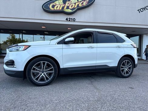Used 2020 Ford Edge Titanium AWD/4WD image 17