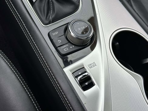 Used 2023 INFINITI Q50 Luxe w/ Cargo Package image 32