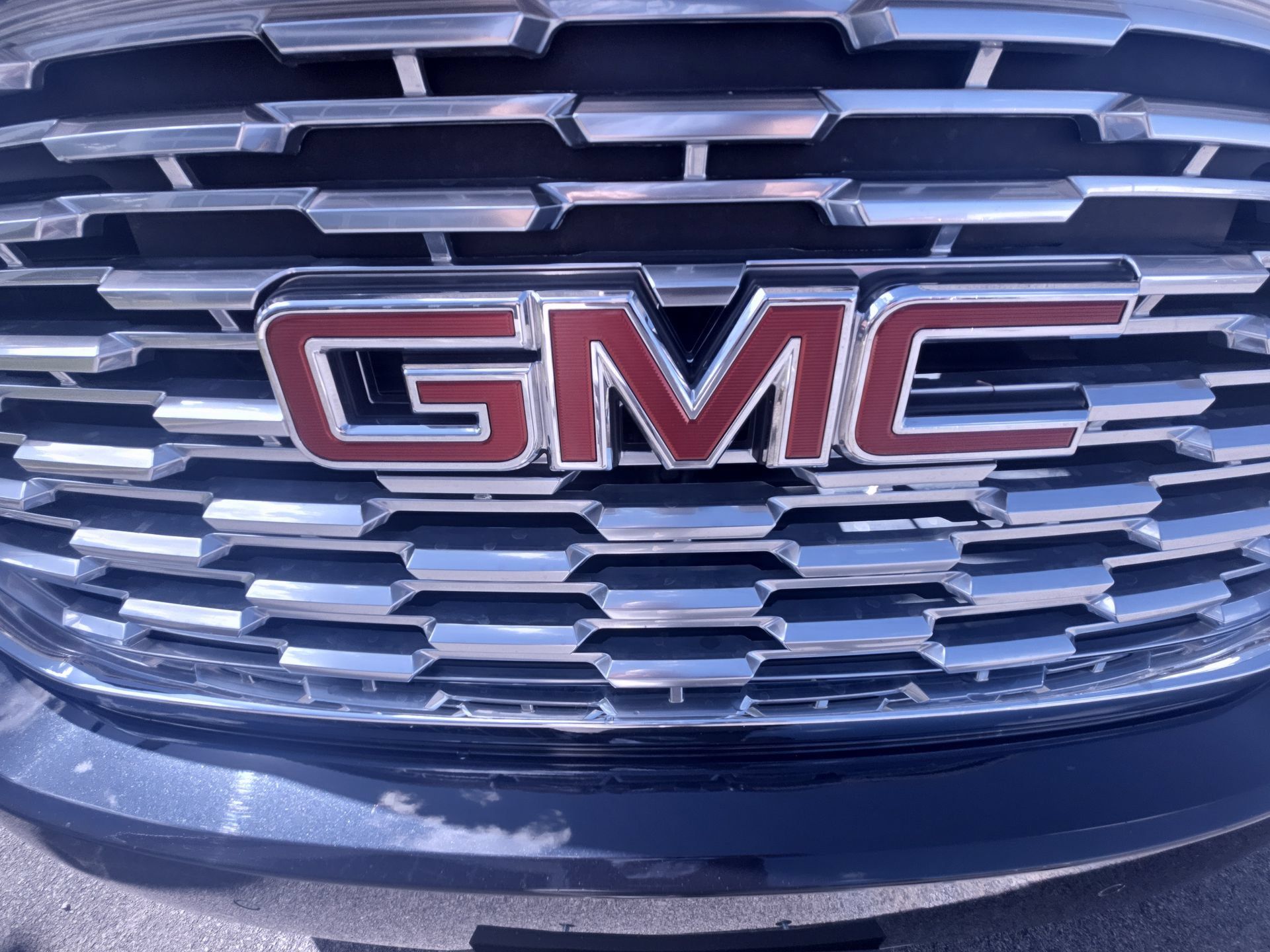 Used 2020 GMC Yukon Denali w/ Denali Ultimate Package AWD/4WD image 32