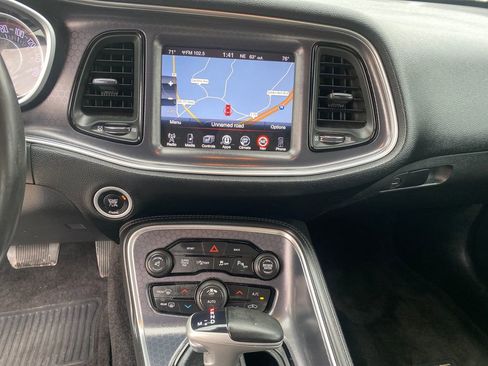 Used 2015 Dodge Challenger R/T Plus image 18