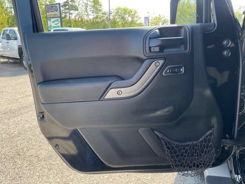 Used 2017 Jeep Wrangler Unlimited Sport w/ Quick Order Package 24S AWD/4WD image 9