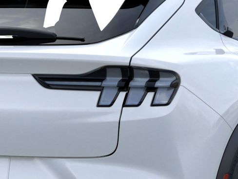 New 2026 Ford Mustang Mach-E Select RWD image 21