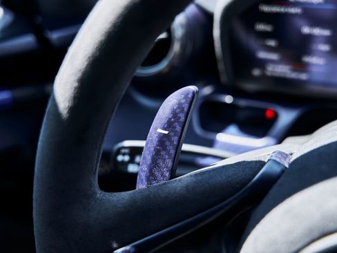 Used 2019 McLaren Senna RWD image 57