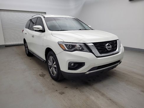 Used 2019 Nissan Pathfinder SL image 13